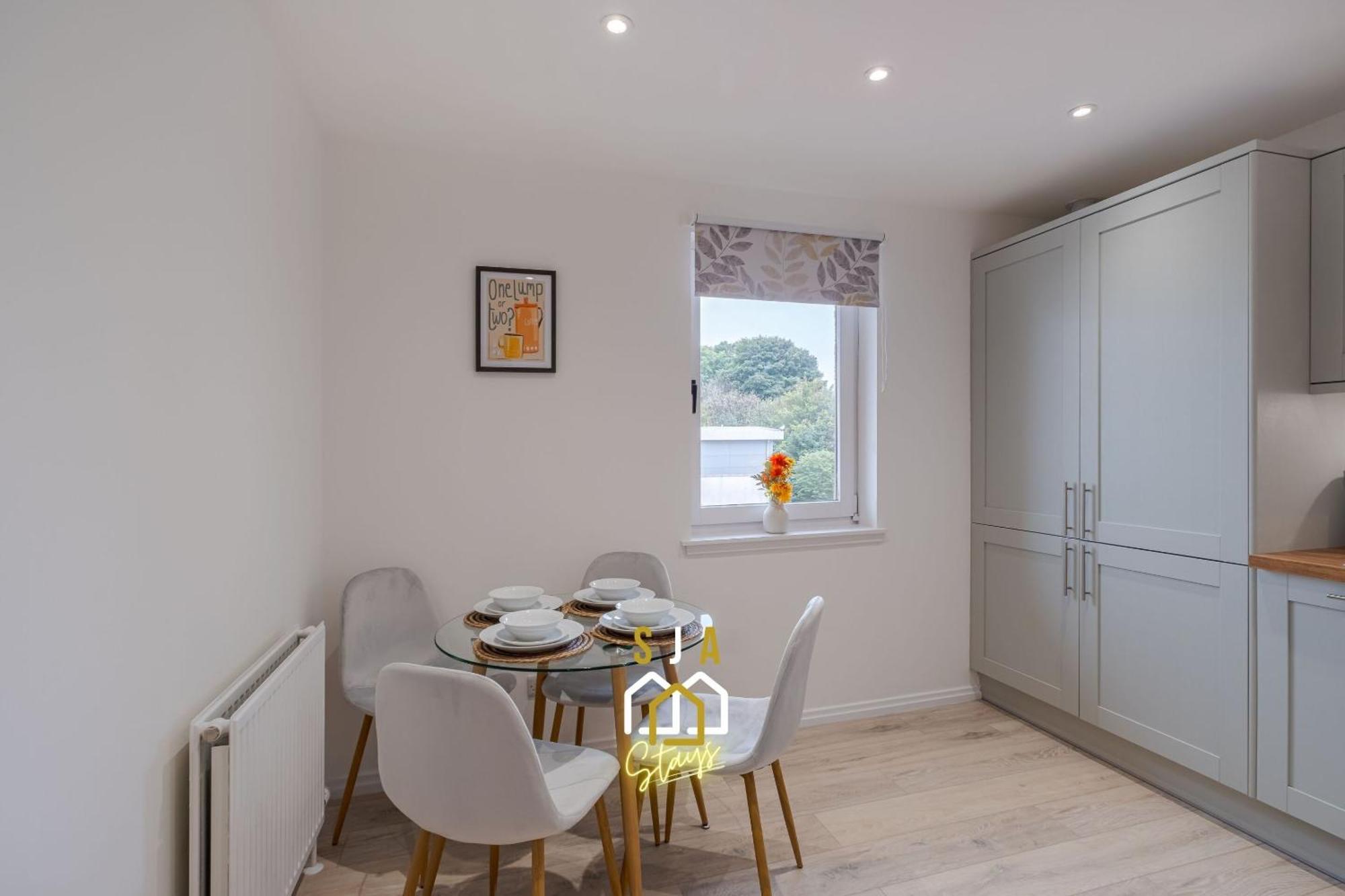 Apartamento Merkland - Sja - Modern 2 Bed *
